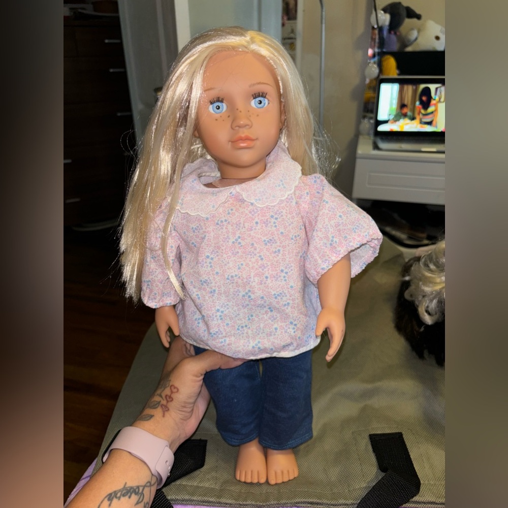 Our Generation doll bundle - Picture 3 of 3
